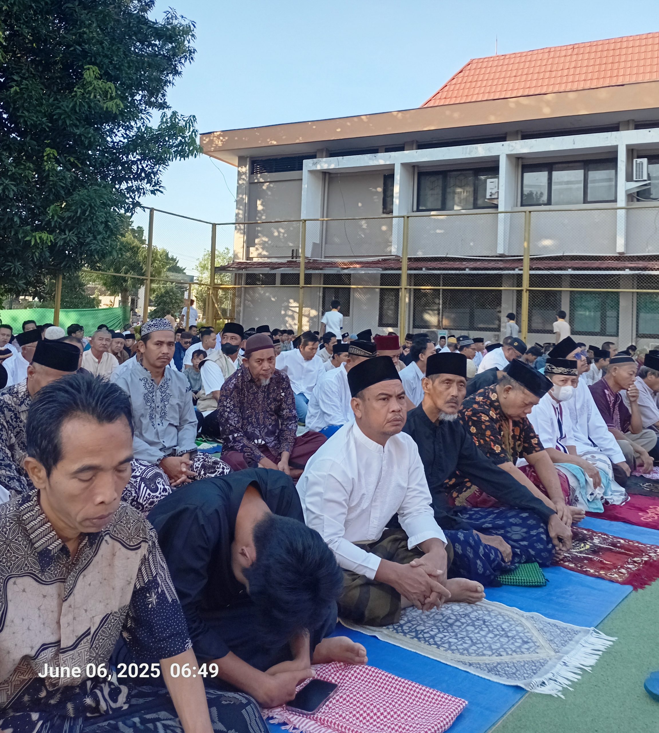 PHBI Kotagede Utara Gelar Sholat Idul Adha 1446 H, Ribuan Warga Padati Halaman Kantor Balai Diklat PU Yogyakarta